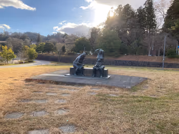 国際センター駅前広場の写真4