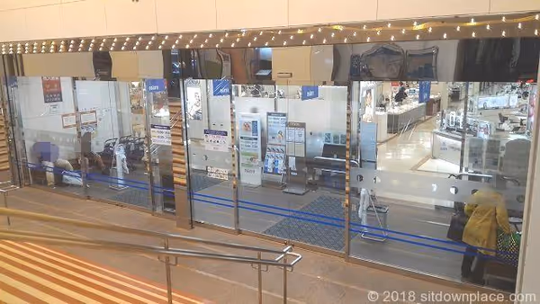 【町田駅】小田急百貨店1F 正面口の休憩場所