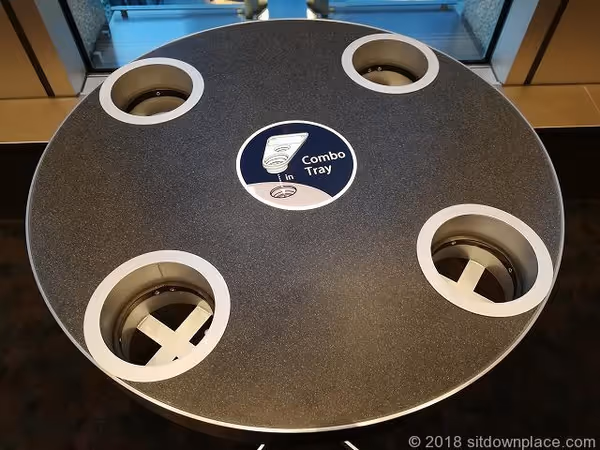 東京ミッドタウン日比谷 4F TOHOシネマズ付近の写真3