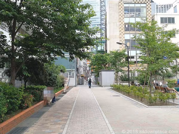 Photo of Shinbashi Station | Rest Spot at Sakurada Park 2