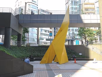 Seating area near the A18 exit of Shinjuku L Tower Metro