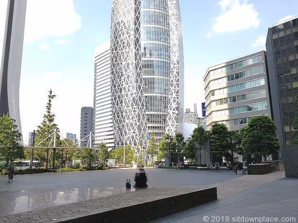 Photo de 工学院大学エステック広場前 5