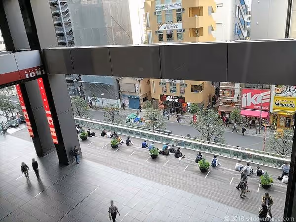 秋葉原UDX 2F アキバスクエア前の写真5