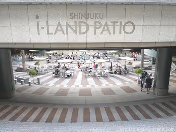 Entrance to the Shinjuku i-Land Tower Patio