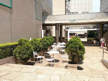 品川ウィング高輪ウエストコートの座れる休憩場所